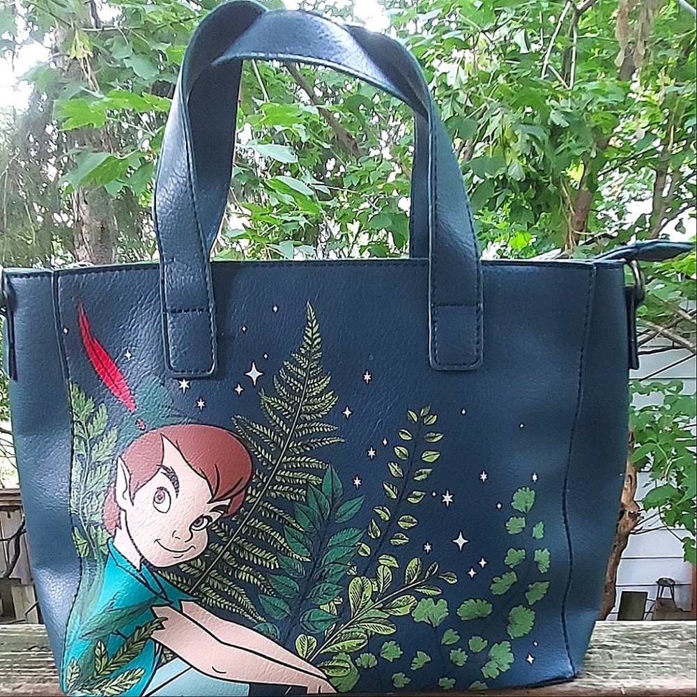 Loungefly Peter Pan & Tinkerbell pixie dust carryall